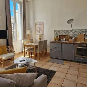  Appartement Superbe 2 Pièces Avec Grande Terrasse, Classé ***